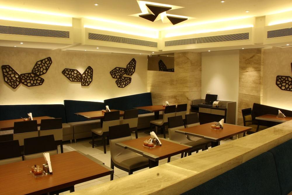 Hotel Fidalgo Panaji Zewnętrze zdjęcie