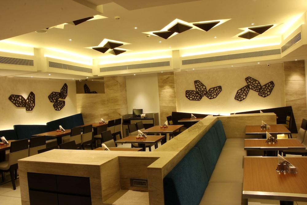 Hotel Fidalgo Panaji Zewnętrze zdjęcie